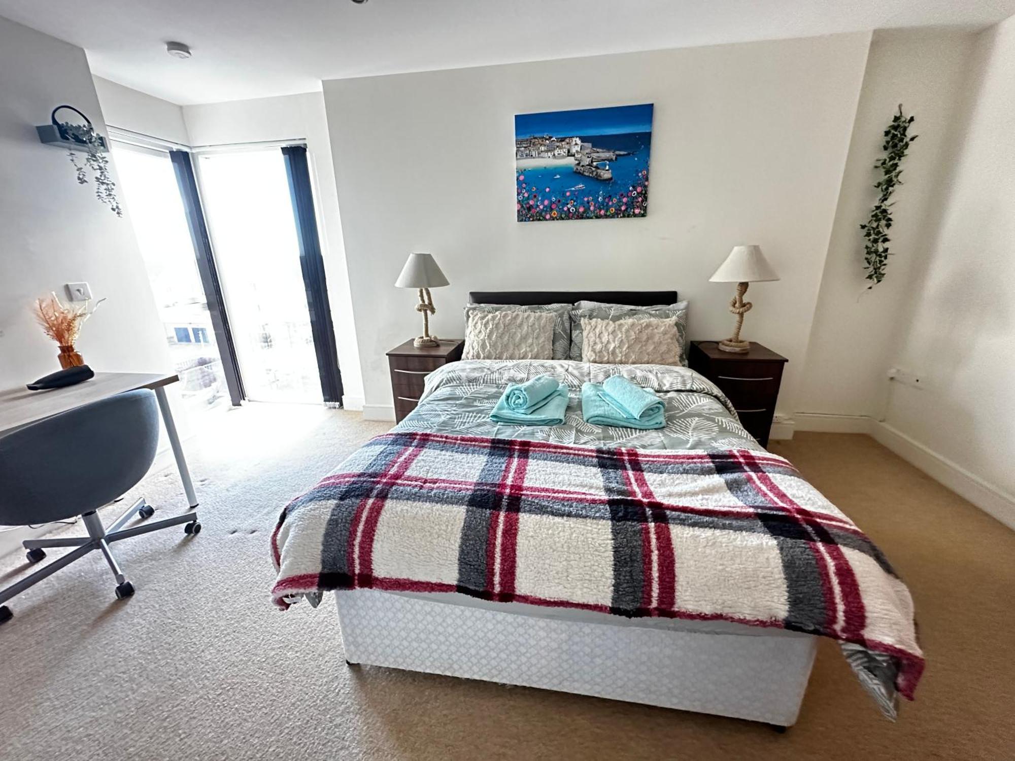 Coastline Apt Nearby The Beach スウォンジー エクステリア 写真